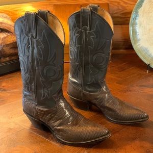 Calling all Cowgirls!